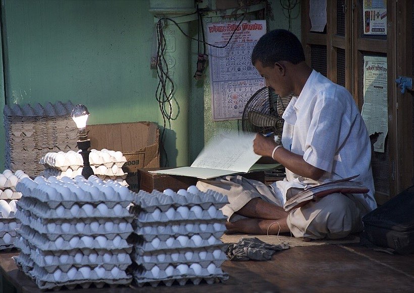 Eggs often come in trays. Counting in groups is quicker than counting one by one.