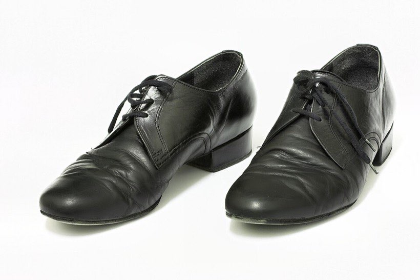 Shoes come in pairs.