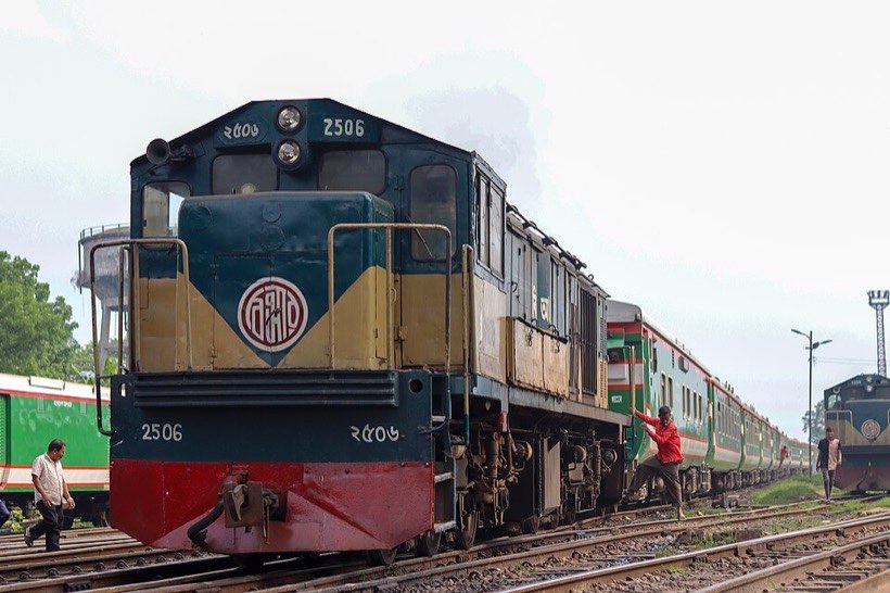 Trains travel long distances between cities.