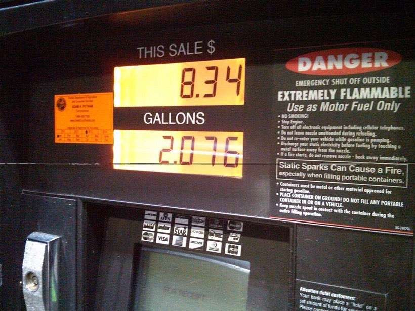Fuel pumps show decimals for the amount and the price.