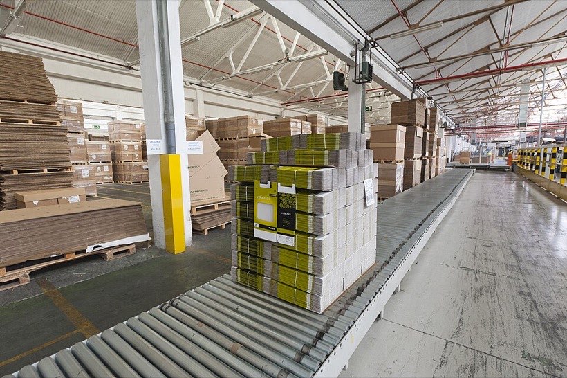 Packaging comes in many 3D shapes.