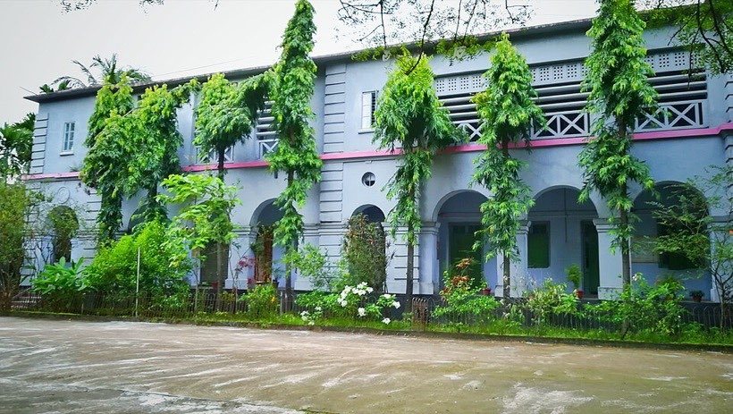 A school building. Schools plan budgets for repairs and new rooms.
